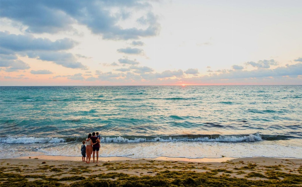 Hyde Beach Resort Rentals Image 12