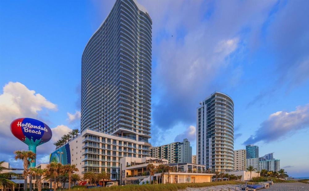 Hyde Beach Resort Rentals Image 30